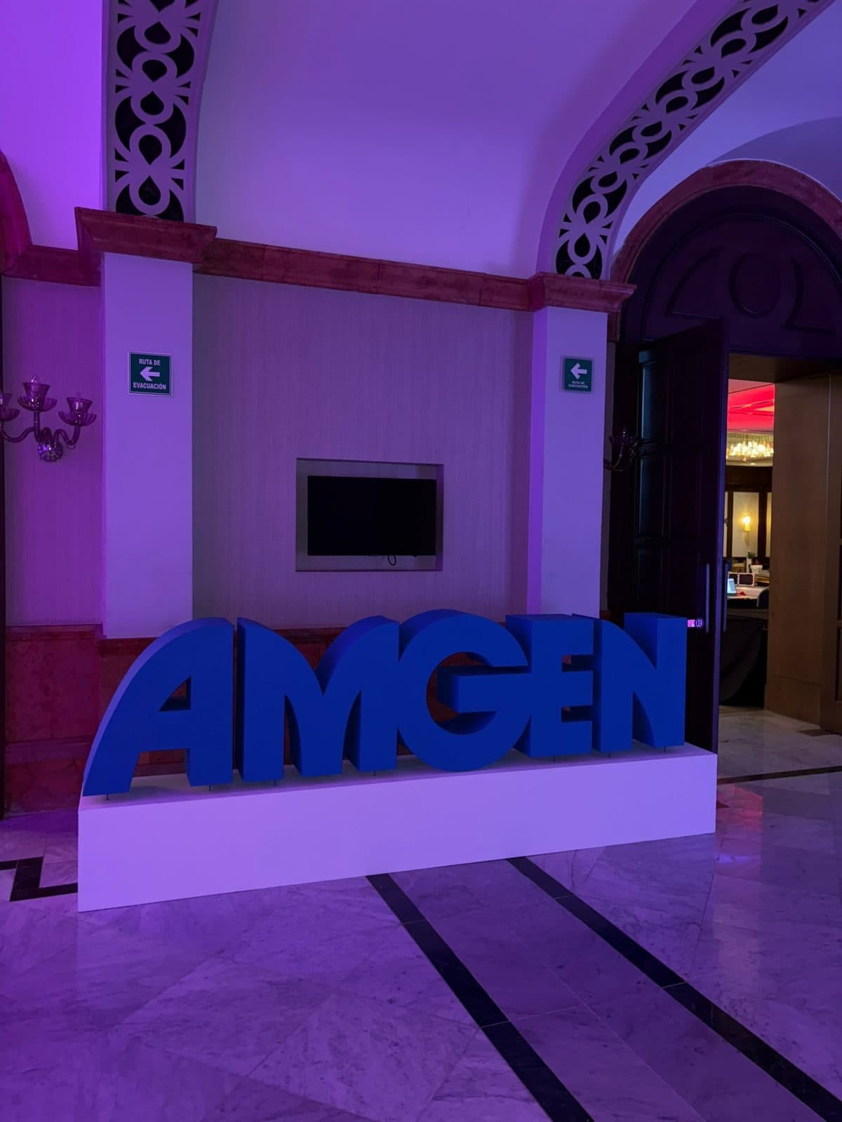 Letras Volumétricos - Amgen