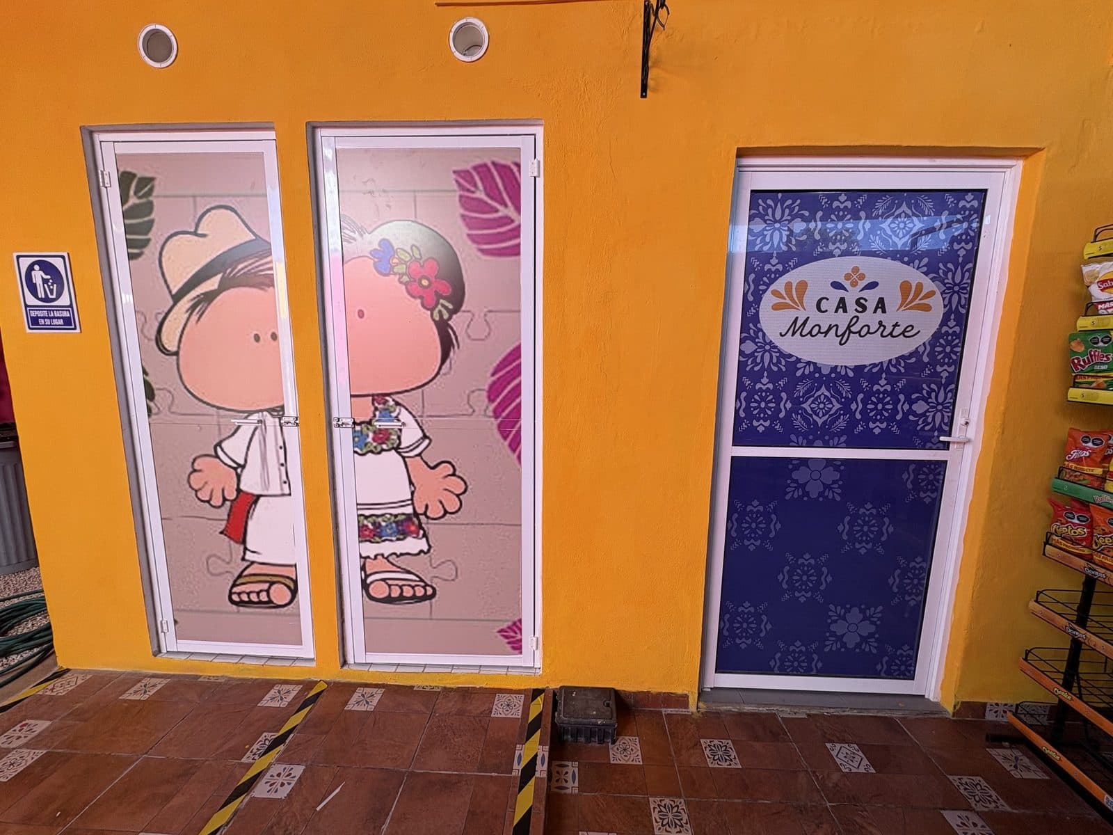 Vinil decorativo en puertas