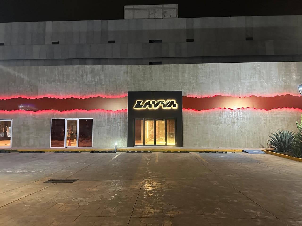 Fachada en Panel y Letrero 3D - Lavva Training Gym — Fachadas y gasolineras (ACM)